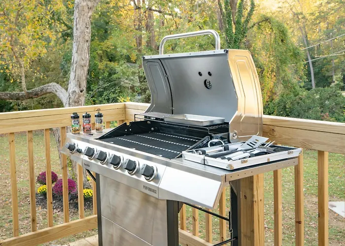 Ardmore Executive King Bed &hot Tub