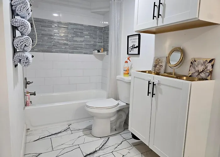 Apartment Ardmore Executive King Bed &hot Tub *