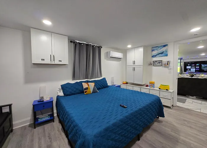 Ardmore Executive King Bed &hot Tub * Winston-Salem