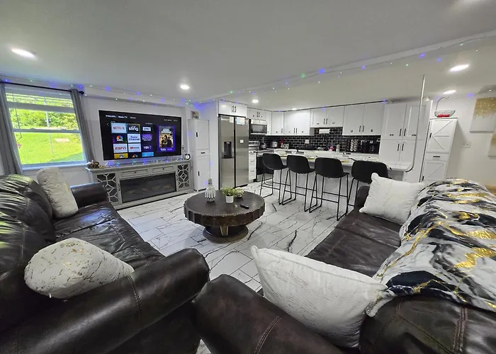 Ardmore Executive King Bed &hot Tub Apartment
